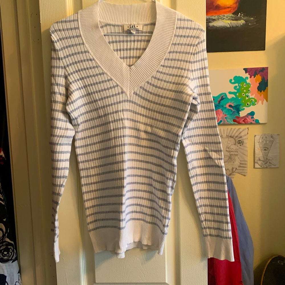LEI striped v-neck sweater